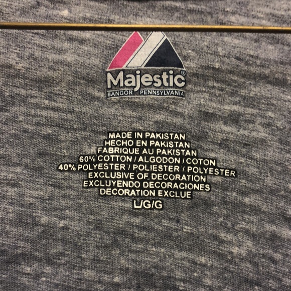 Majestic Red Sox V-Neck Gray T-shirt - Picture 3 of 5